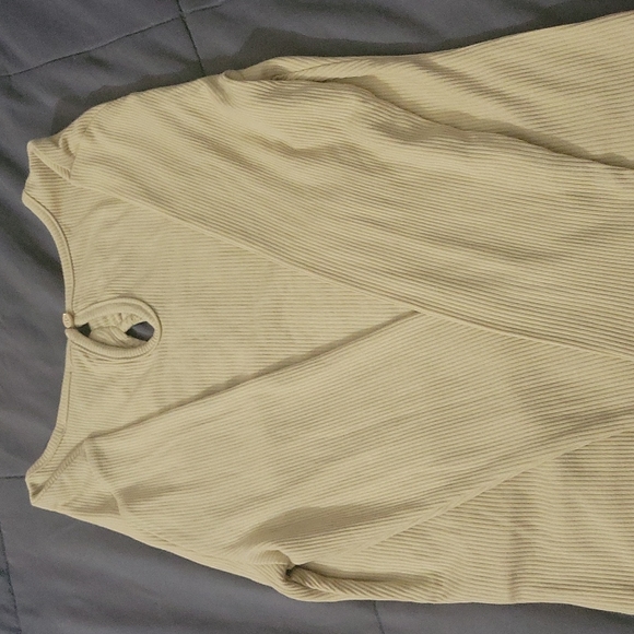 Crop Top - Picture 3 of 3